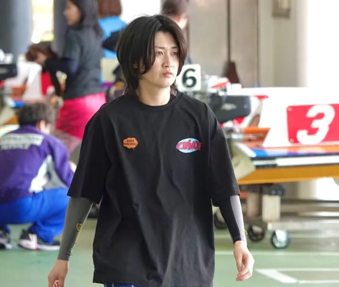 中性的な容姿が話題になる蜂須瑞生